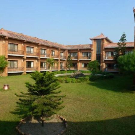 Hotel Lumbini Garden New Crystal Εξωτερικό φωτογραφία